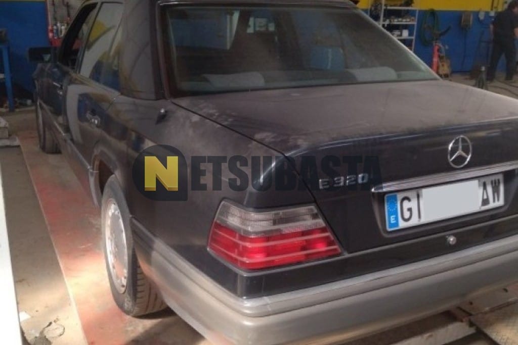 Mercedes-Benz 320 E 1994