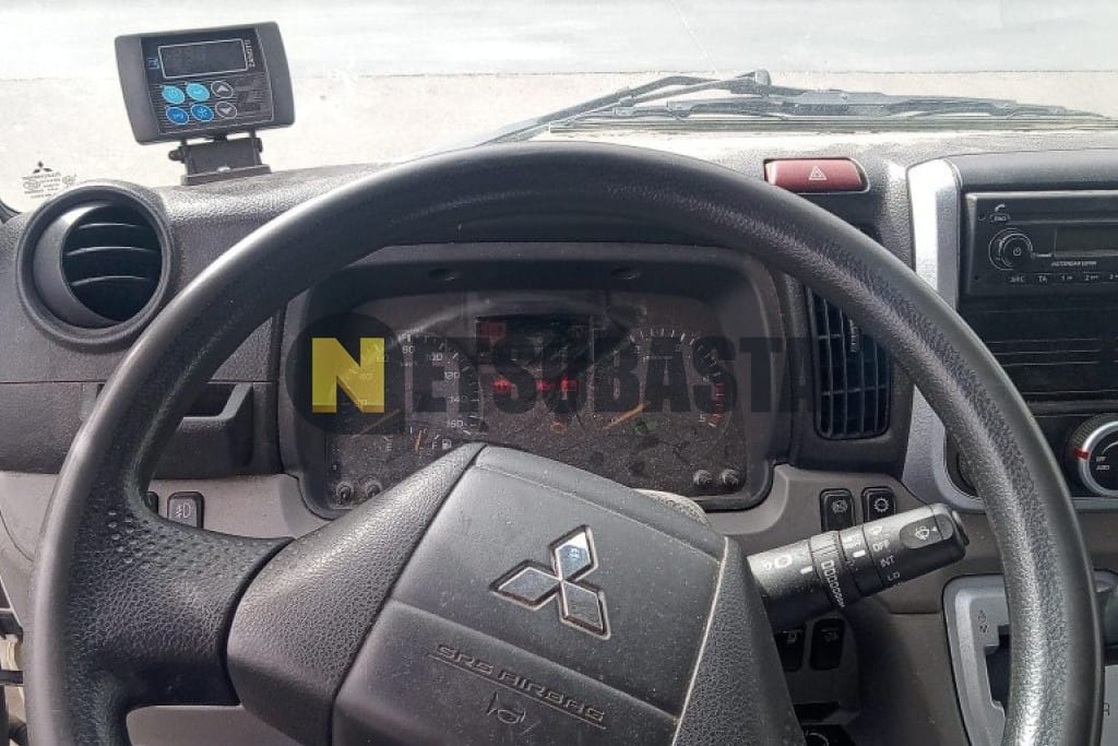 46 LED POSTERIORE Coda Luci Camion Per Mitsubishi Fuso Canter Furgone 12V X2 EUR 39,05 - PicClick IT