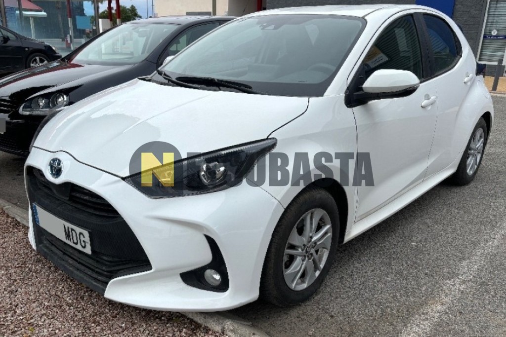 Toyota Yaris 120H 2023