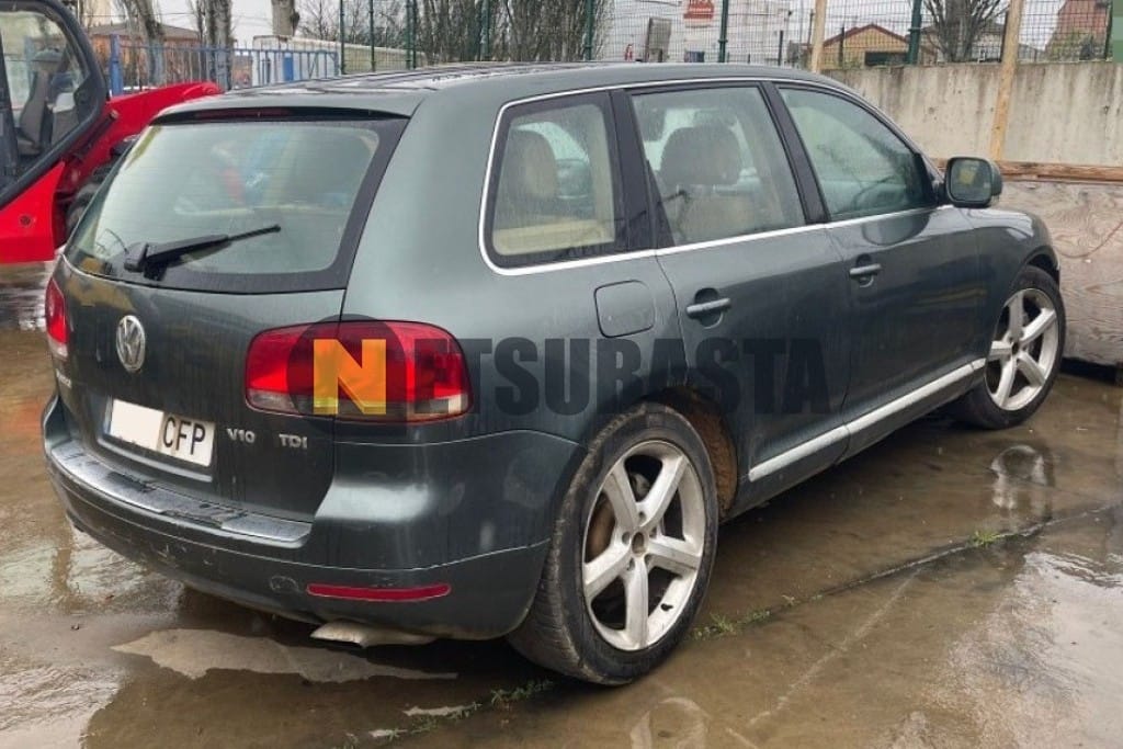 Bburago Volkswagen Touareg Grey - Chez Les Petits