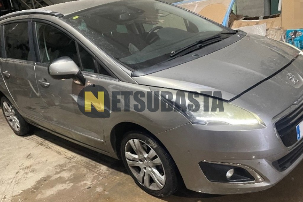 Peugeot 5008 1.6 BlueHDi 2016