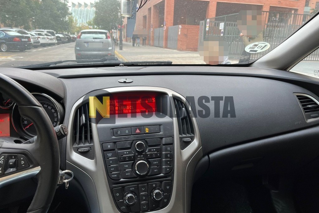 Opel Astra 1.7 CDTi 2011