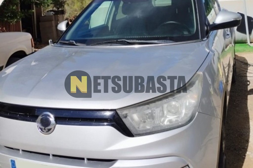 SsangYong Tívoli D16T 4x2 2015