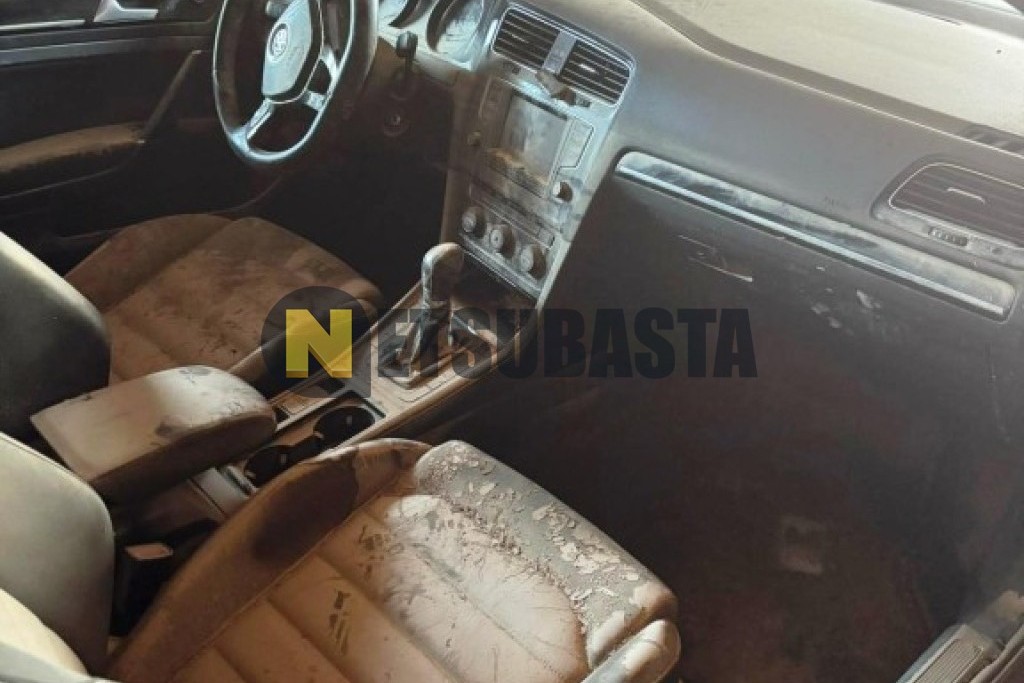 Volkswagen Golf 2.0 TDI DSG 6 vel. 2013