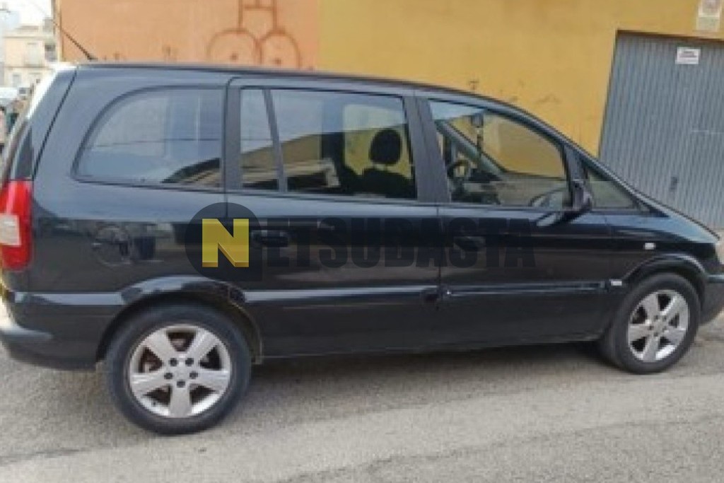 Opel Zafira 2.2 DTi 2005