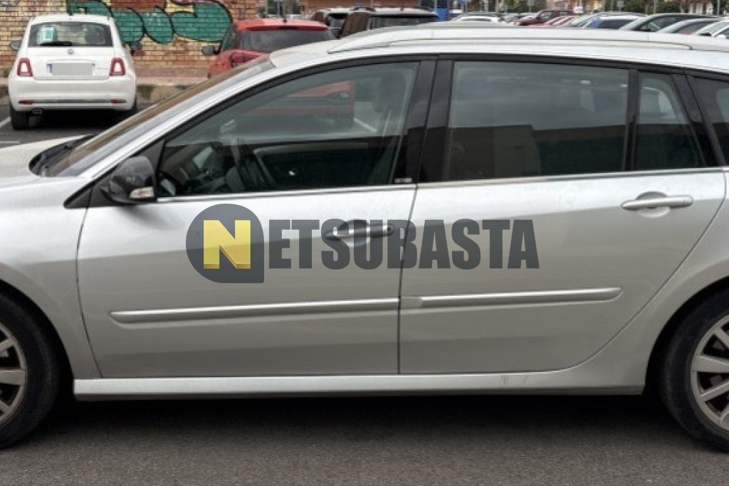 Renault Laguna Grand Tour 2.0 dCi 2013