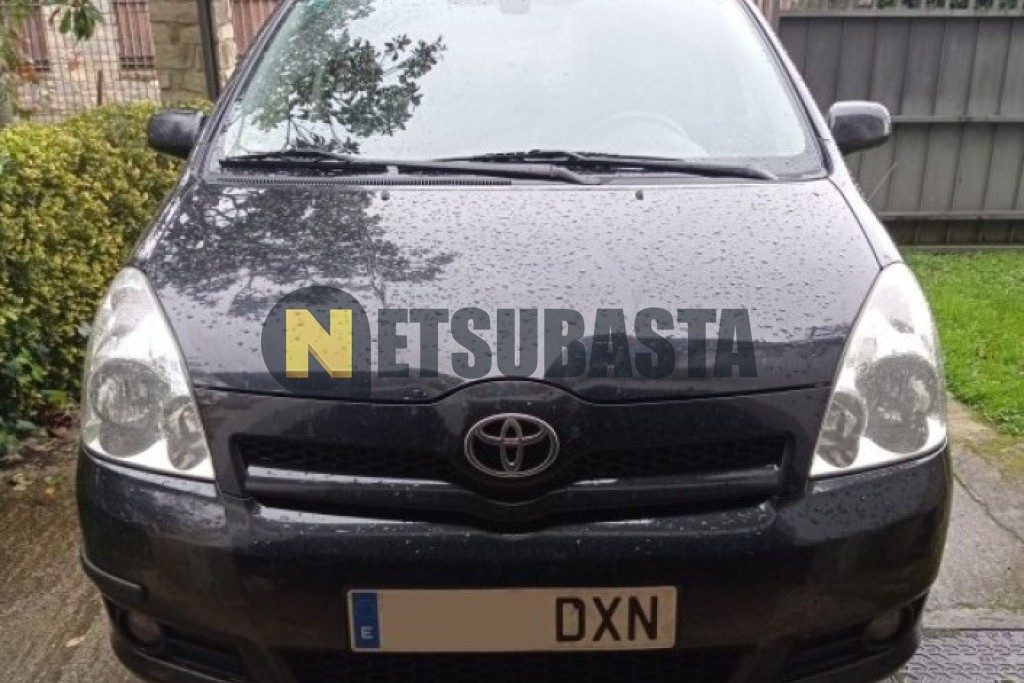 Toyota Corolla Verso 2.2 D4D 2006