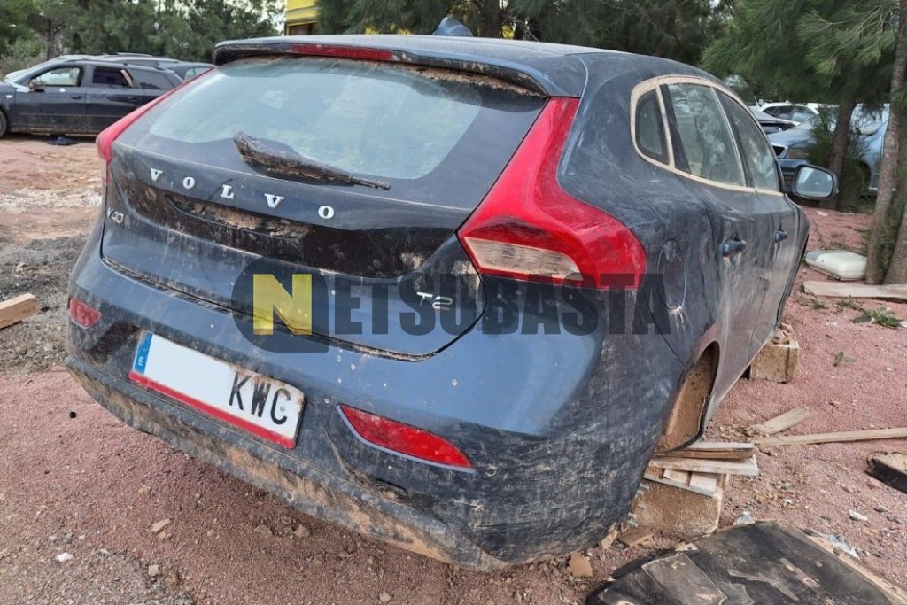 Volvo V40 T2 2019