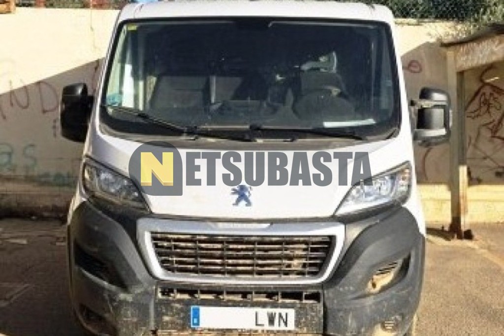 Peugeot Boxer 2.2 BlueHDi 2022