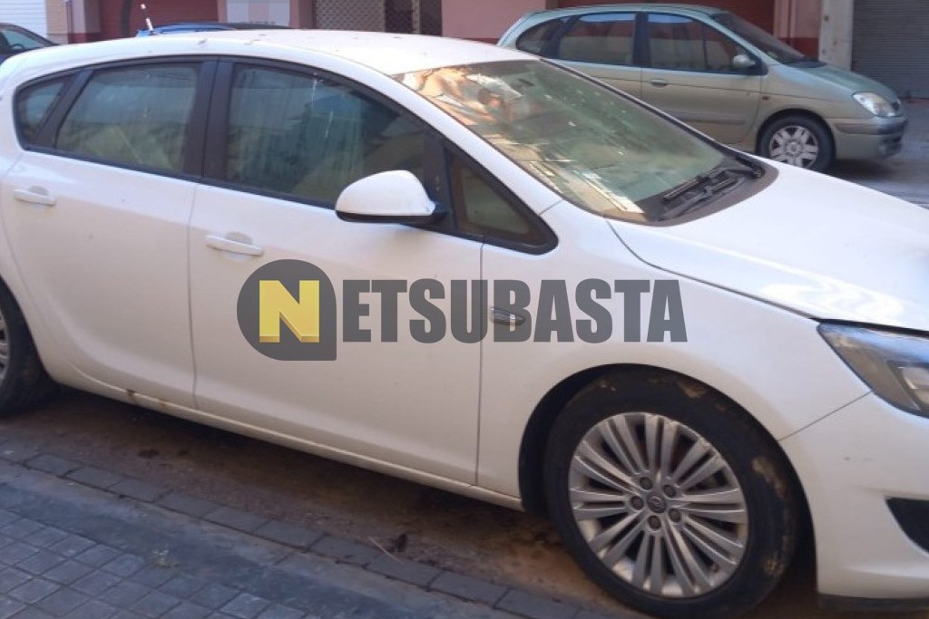 Opel Astra 1.4 Turbo 2015