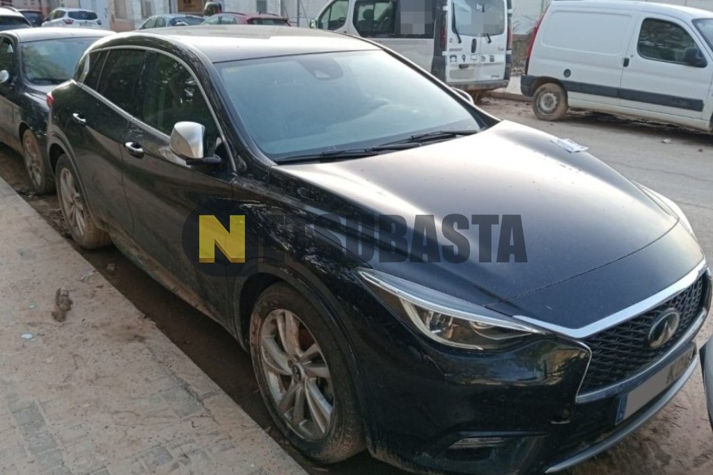 Infiniti Q30 1.5d 7DCT 2016