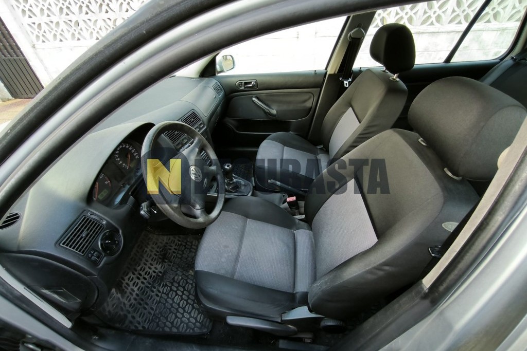 Volkswagen Golf 1.6 2003