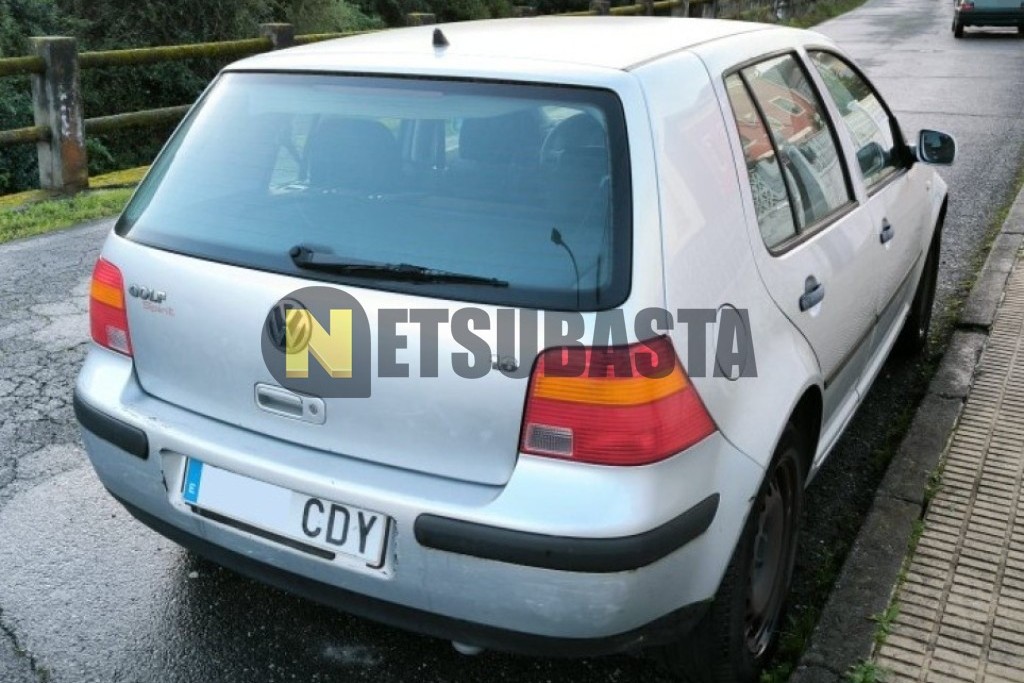 Volkswagen Golf 1.6 2003