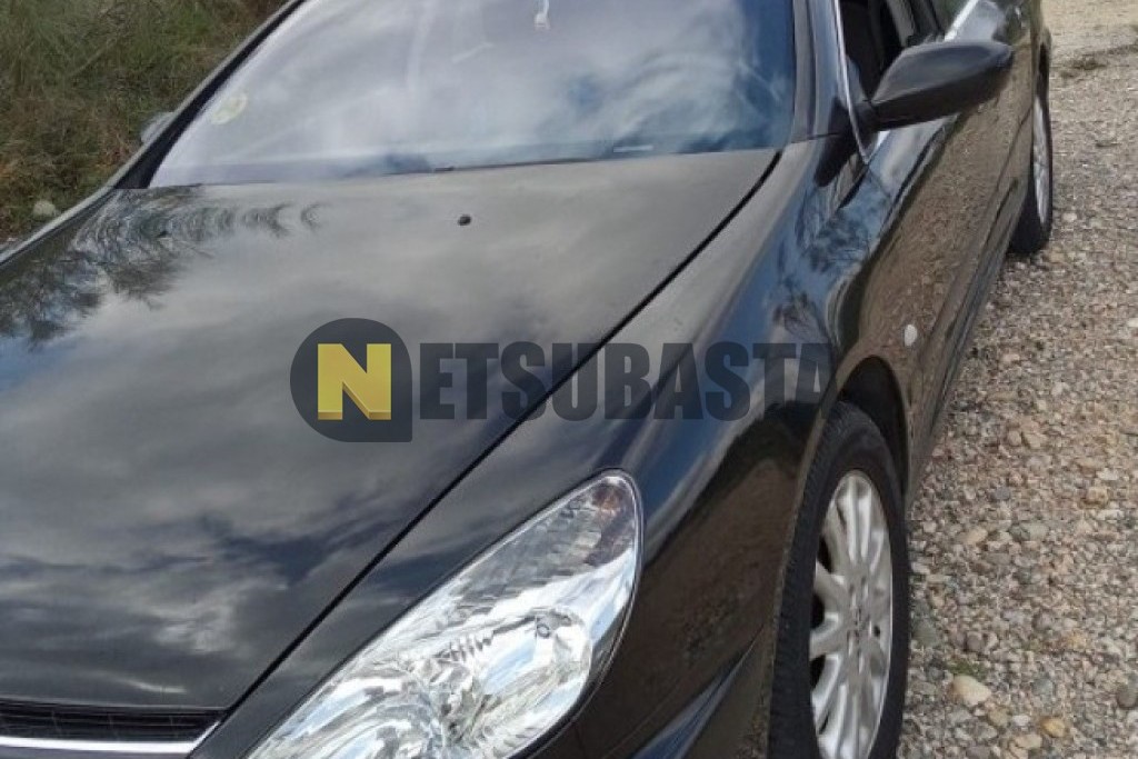 Peugeot 607 2.2i 2001