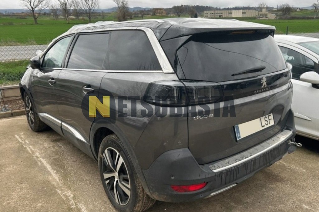 Peugeot 5008 1.5 BlueHDi EAT8 2021