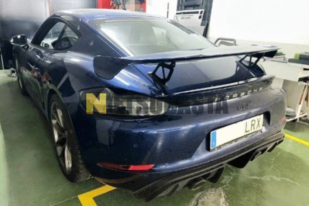 Porsche 718 Cayman GT4 PDK 2021