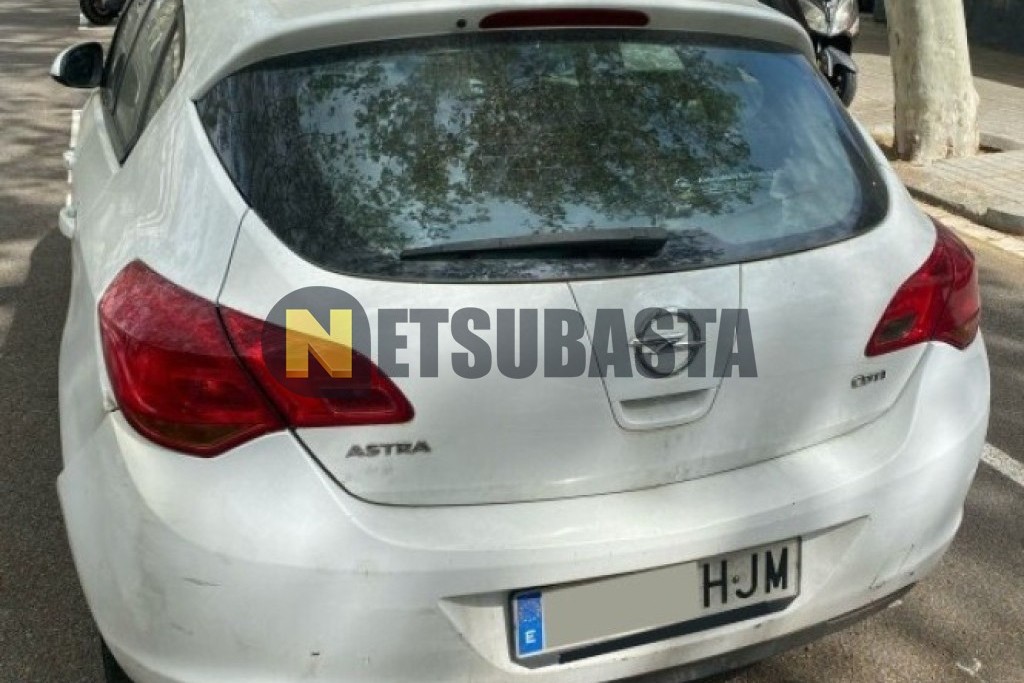 Opel Astra 1.7 CDTi 2012