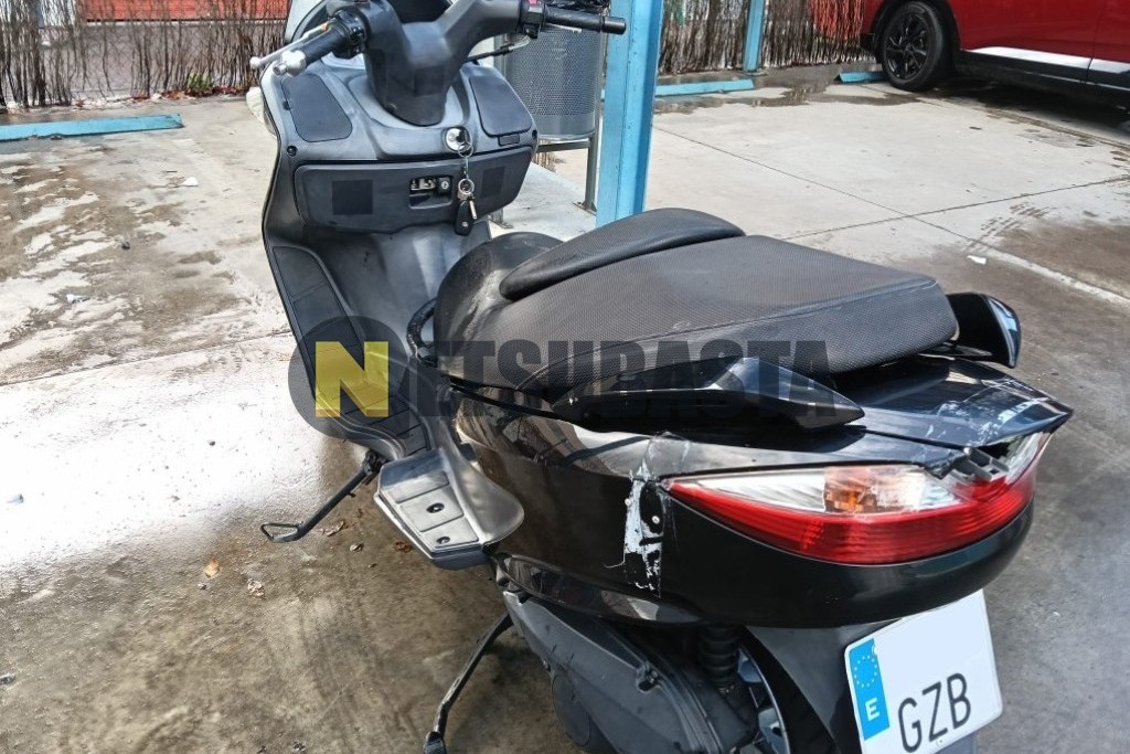 Suzuki BURGMAN 200 2010