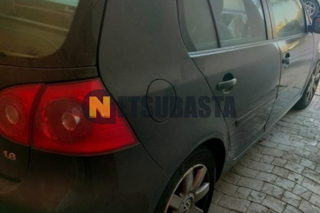 Volkswagen Golf 1.6 2004