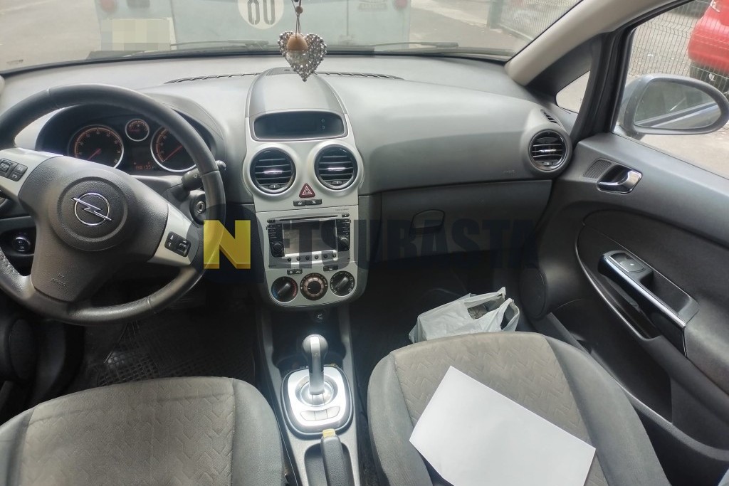 Opel Corsa 1.2 Easytronic 2013