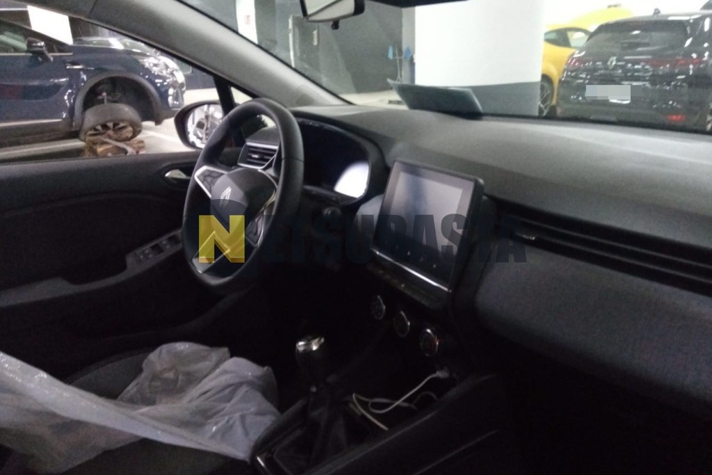 Renault Clio 1.0 TCe GLP 2024
