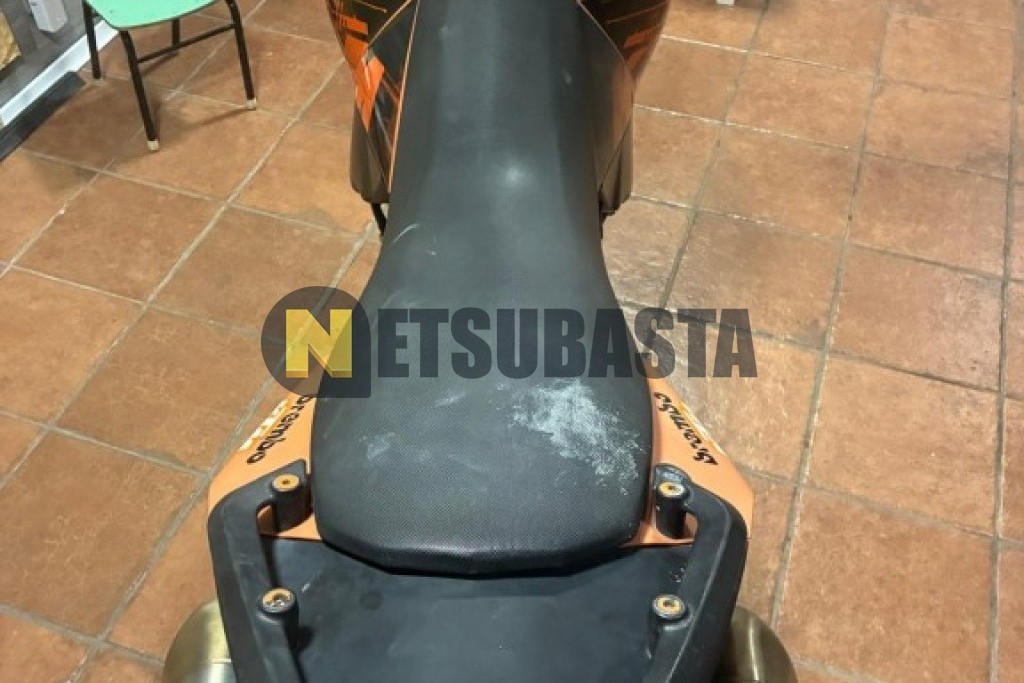 KTM 690 SUPERMOTO 2007