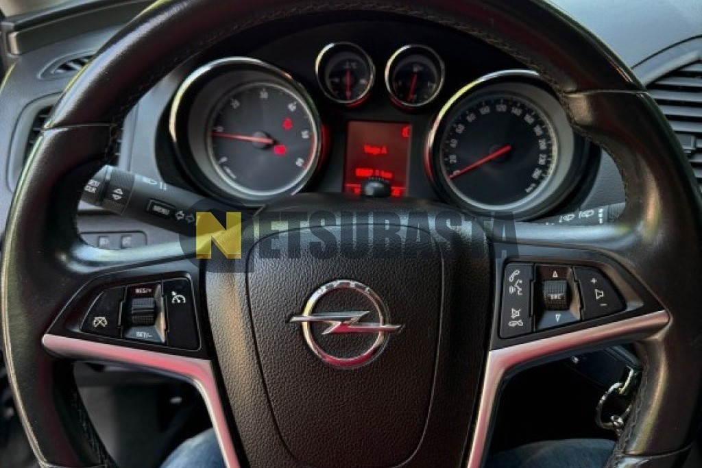 Opel Insignia 2.0 CDTI 2011