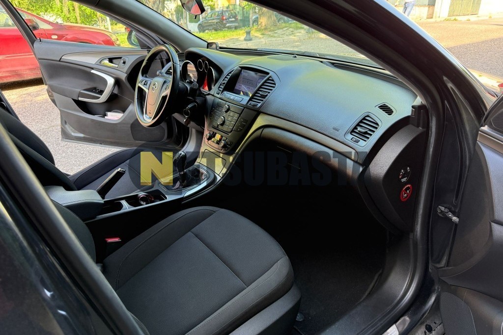 Opel Insignia 2.0 CDTI 2011