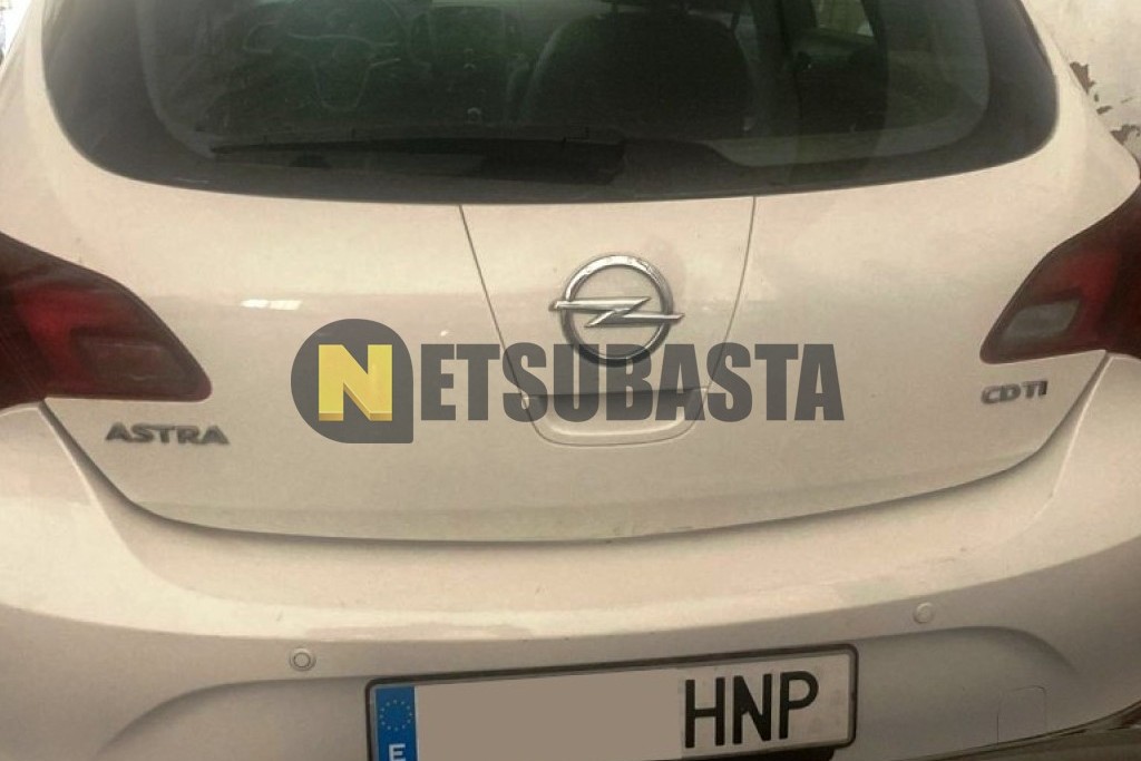Opel Astra 1.7 CDTI 2013