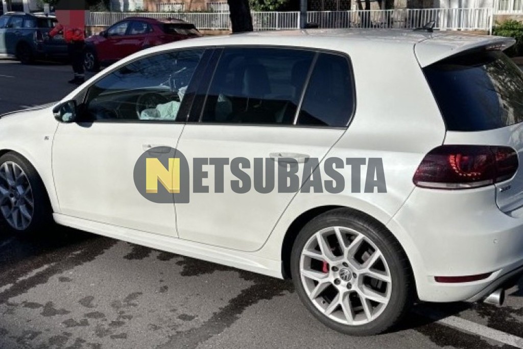 Volkswagen Golf GTI 2.0 TSI DSG 2012