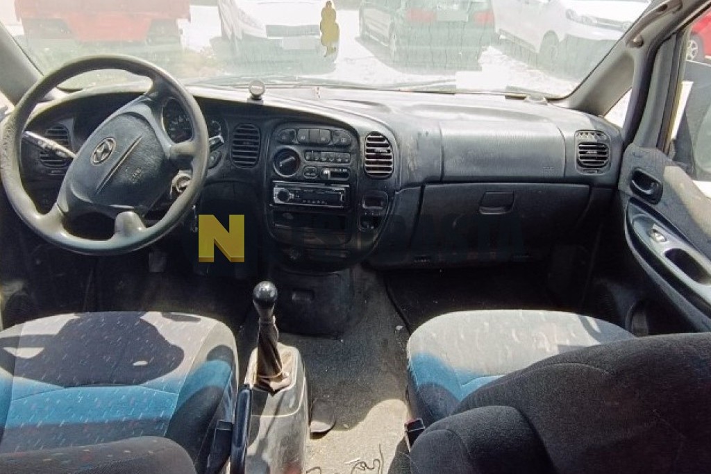 Hyundai H-1 2.5 TD 1998