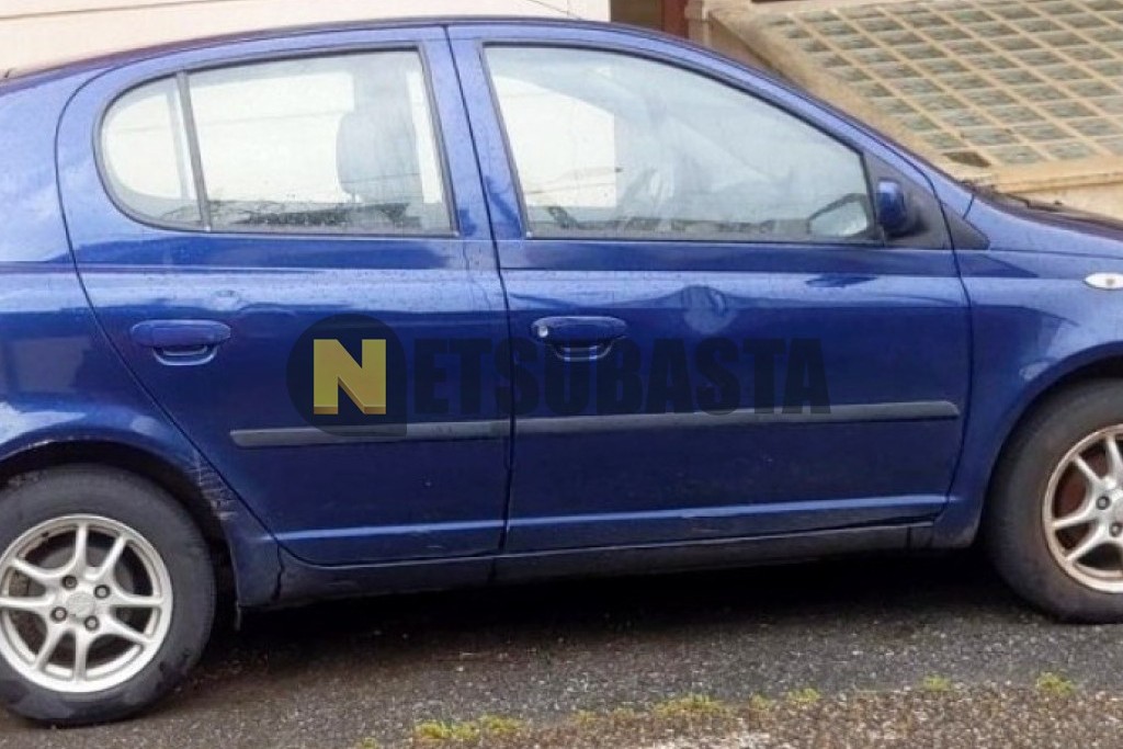 Toyota Yaris 1.3 2000