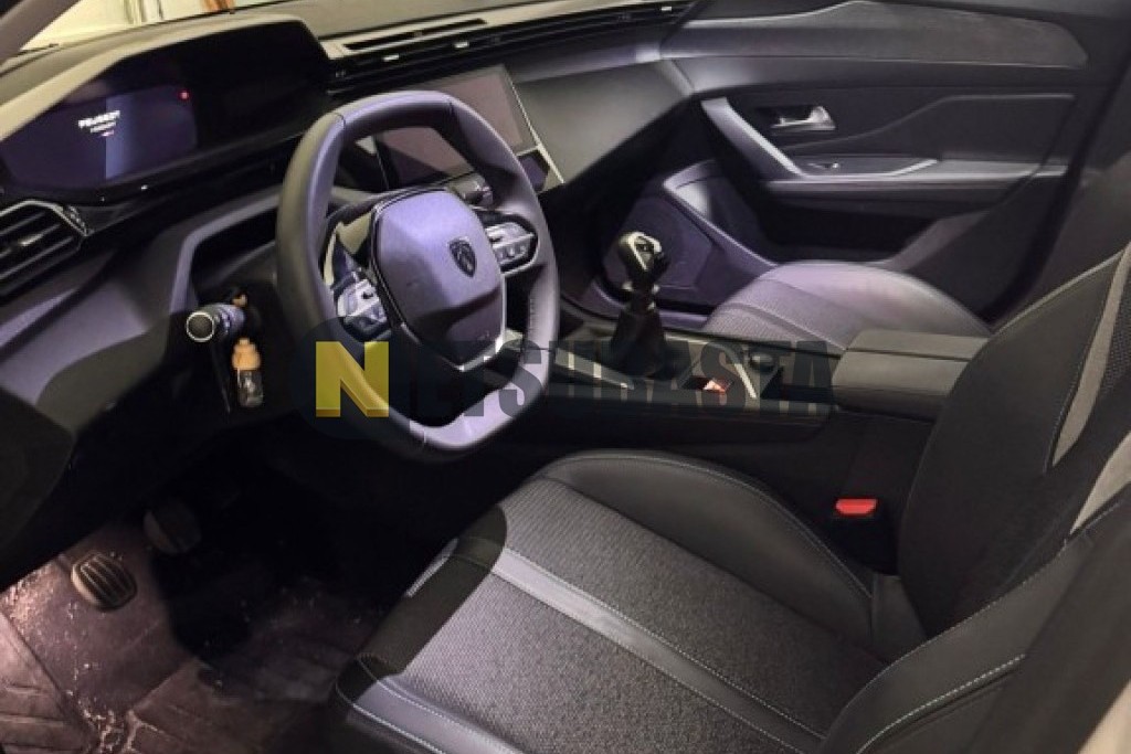 Peugeot 308 1.2 Puretech 2023