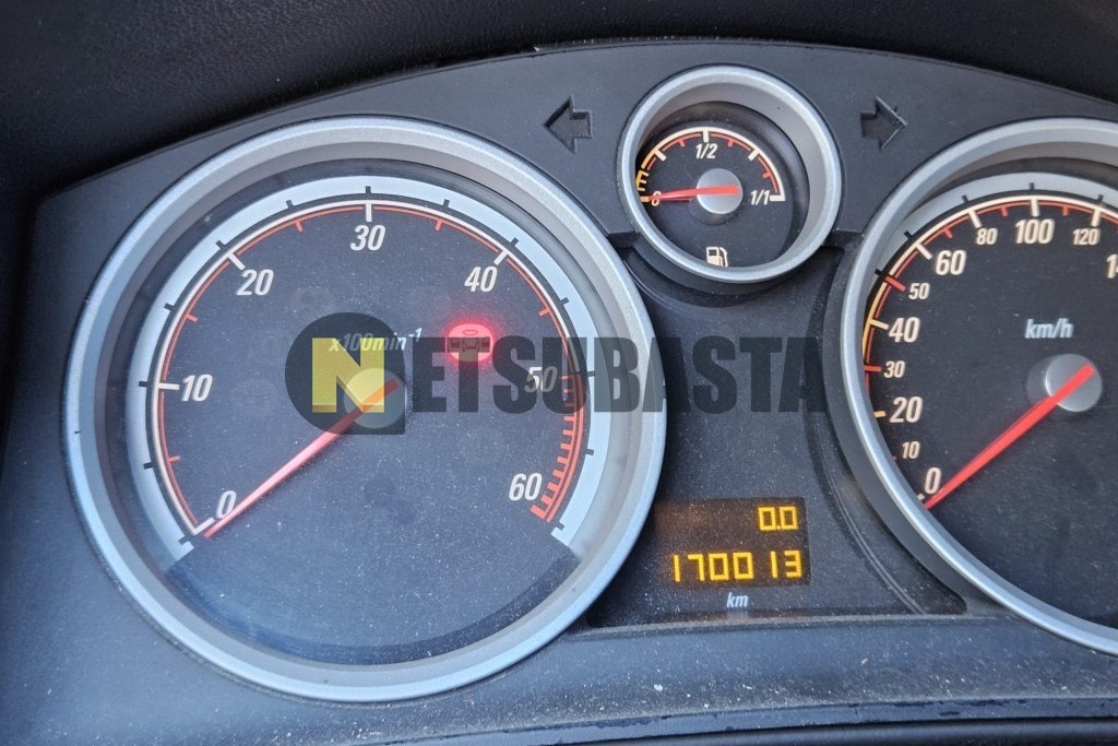 Opel Astra GTC 1.9 CDTi 2006