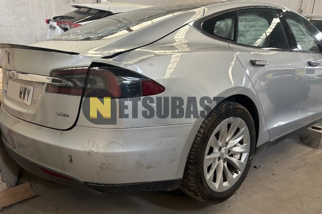 Tesla Model S 90D 2016