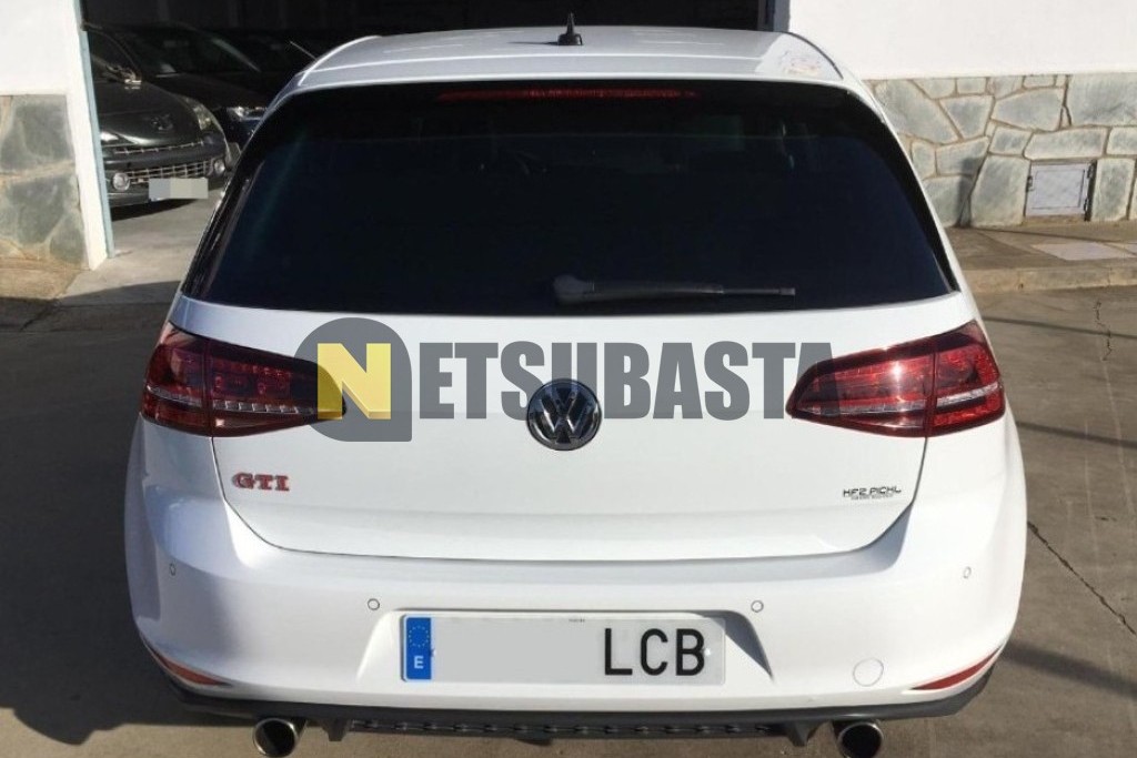 Volkswagen Golf GTI 2.0 TSI BMT DSG 6 vel. 2014