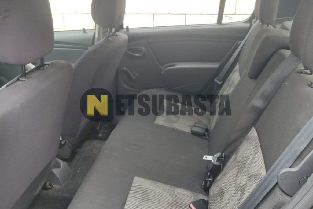 Dacia Sandero 1.2 16v 2011