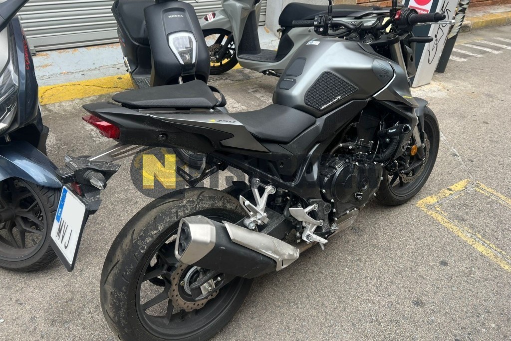 Honda CB 750 Hornet 2024