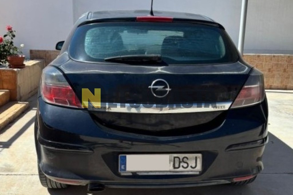 Opel Astra GTC 1.9 CDTi 2005