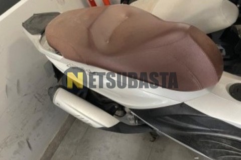 Suzuki AN 250 Burgman 2000
