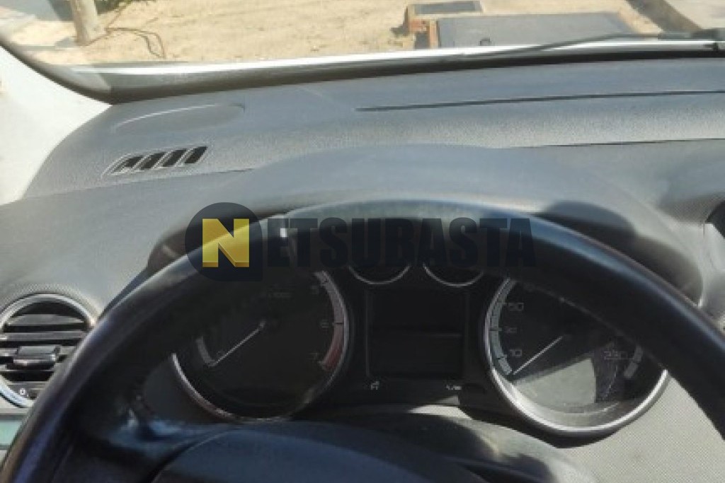 Peugeot 308 1.6 VTi 2010