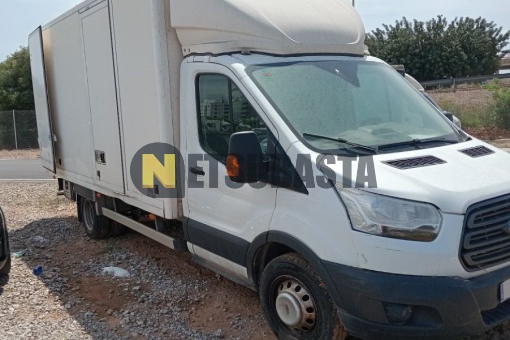 Ford Transit 2.0 TDCi Chasis-Cabina Carrozado 2018