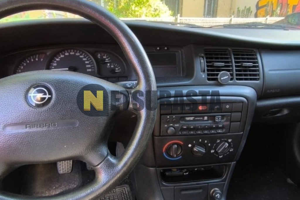 Opel Vectra 1.8 16V 2000