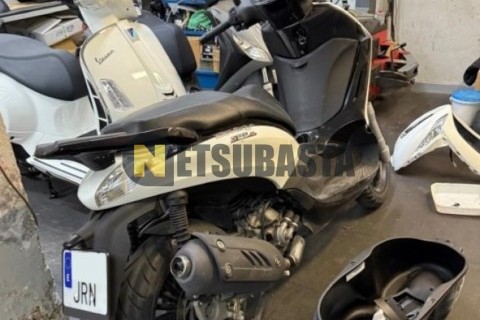 Vespa GTS 125 2008