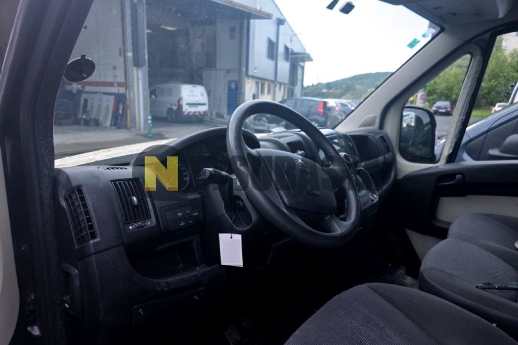Peugeot Boxer Furgón 2.2 HDi 2011