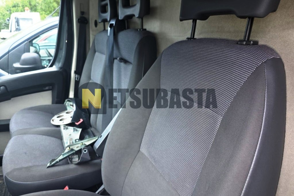 Peugeot Boxer Furgón 2.2 HDi 2011