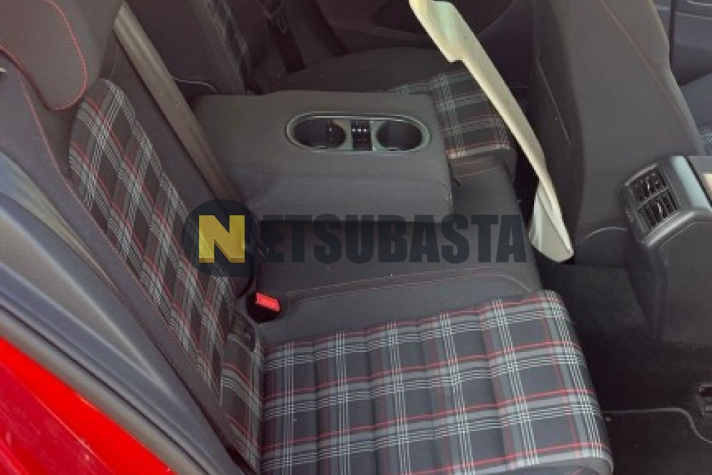 Volkswagen Golf GTI Performance 2.0 TSI 2014