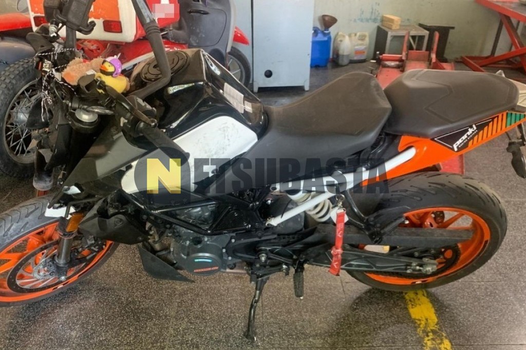 KTM 125 Duke ABS 2023