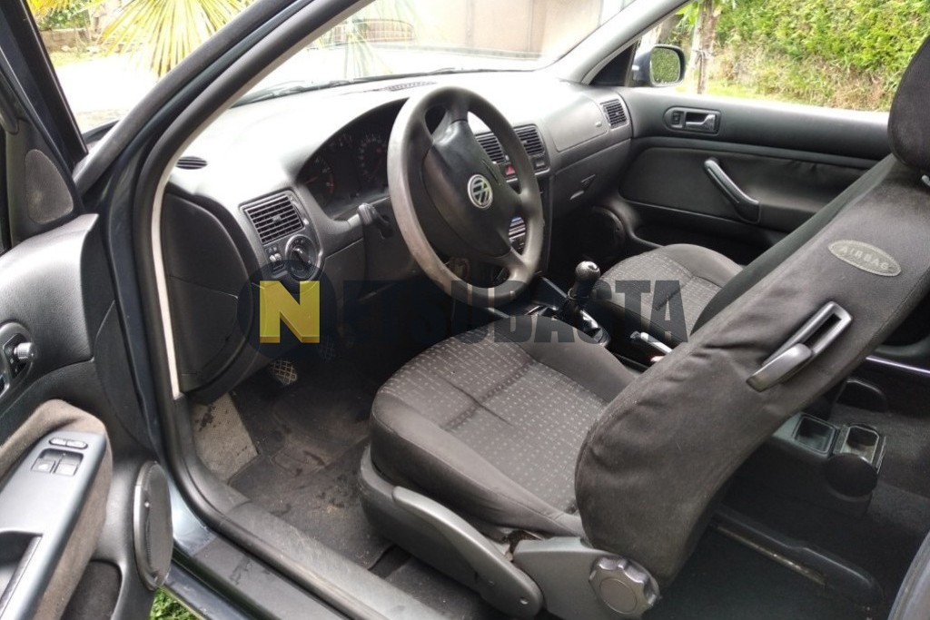 Volkswagen Golf 1.6 2001