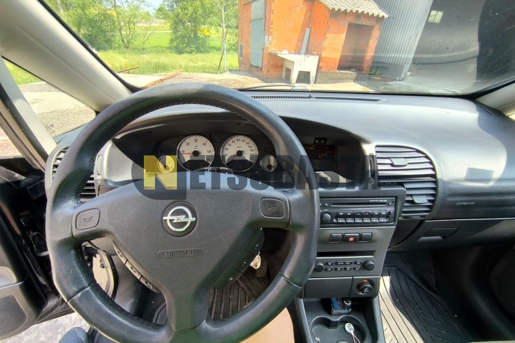 Opel Zafira 2.2 DTi 2005